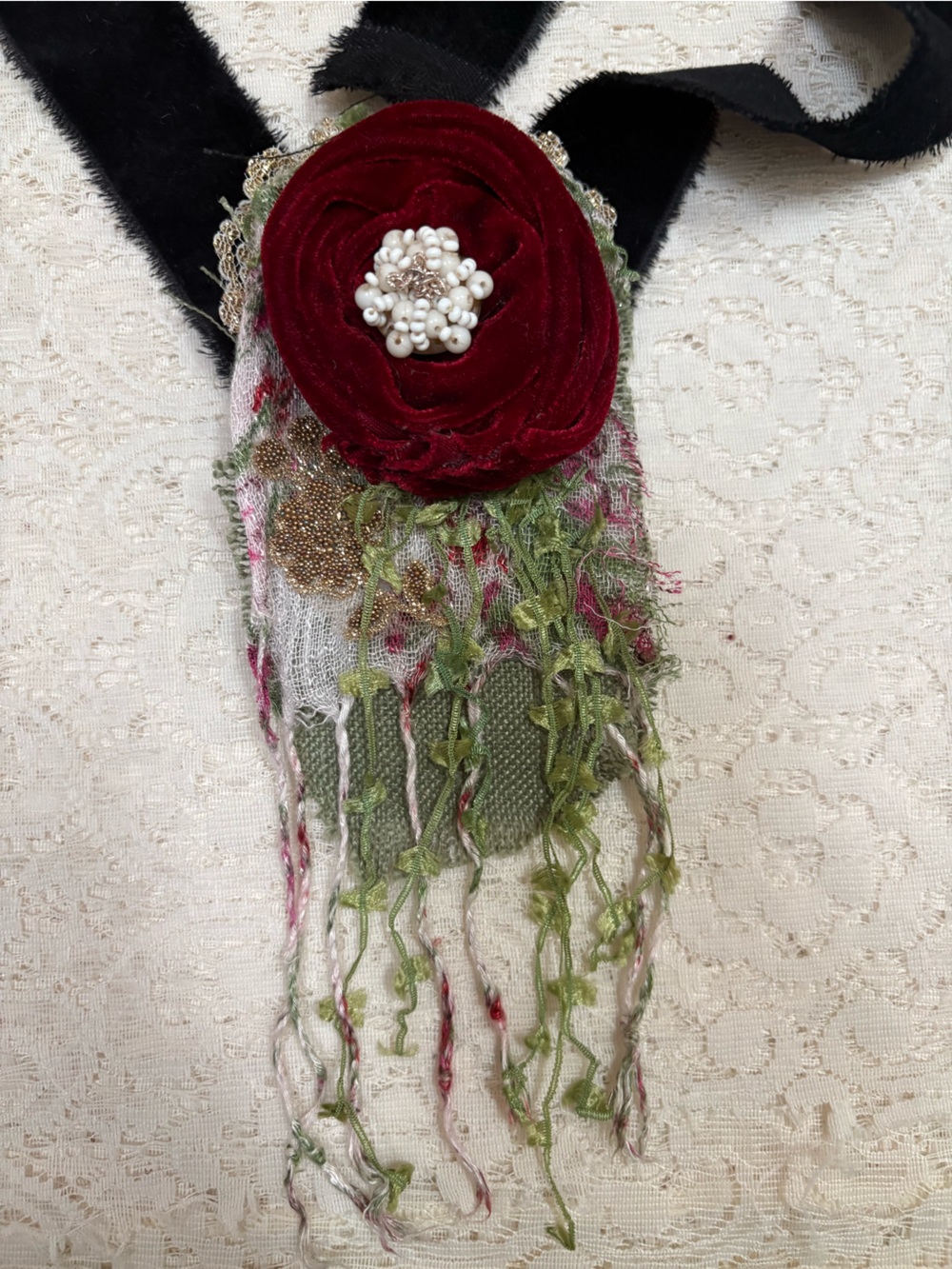 Upcycled Island Red Velvet Floral Brooch Jabot Necklace Choker - Picture 8 of 9